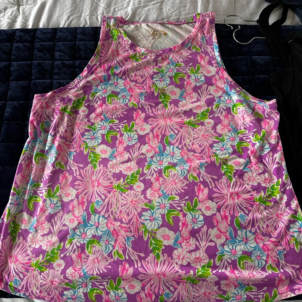 Lily Pulitzer Women’s workout top. XL